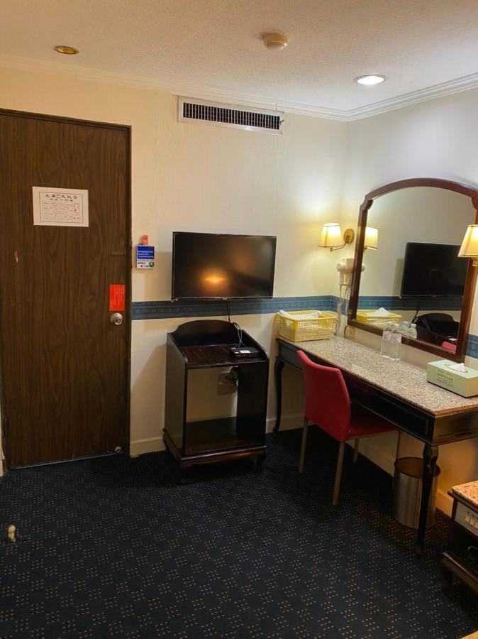 Guang Haw Hotel Тайнан Екстериор снимка