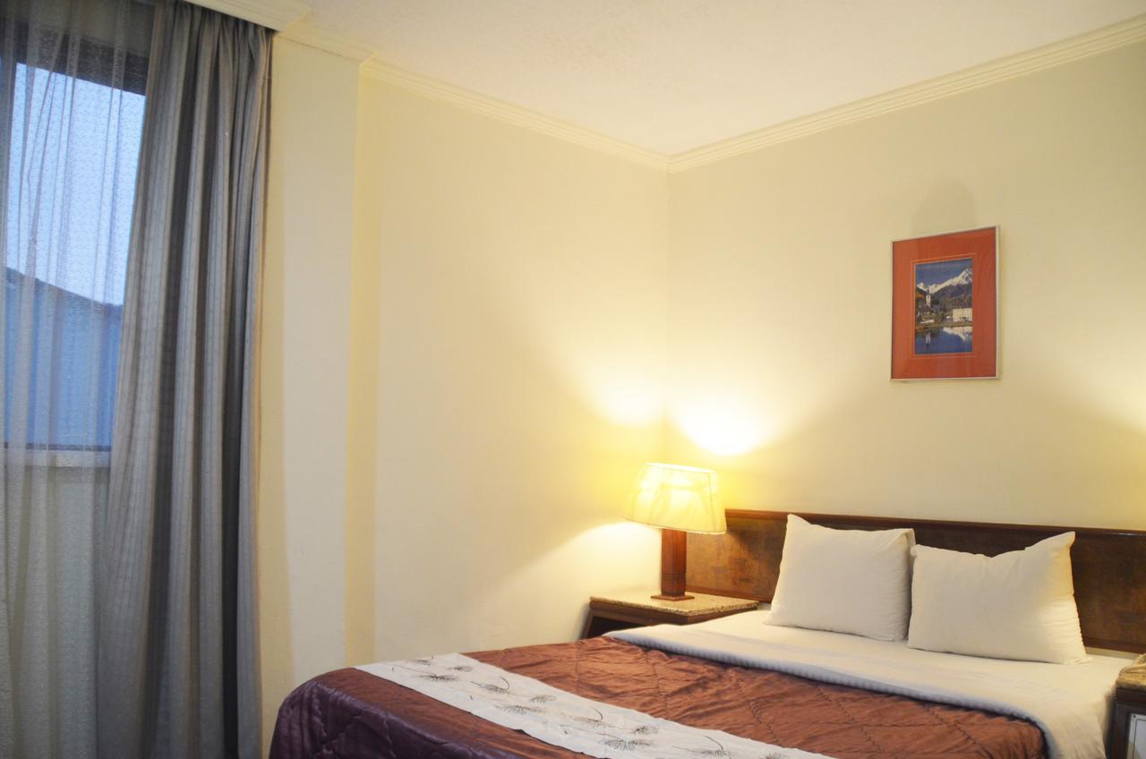 Guang Haw Hotel Тайнан Екстериор снимка